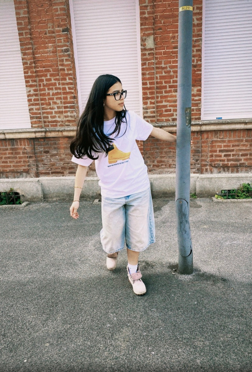T-Shirt Yellow Boots